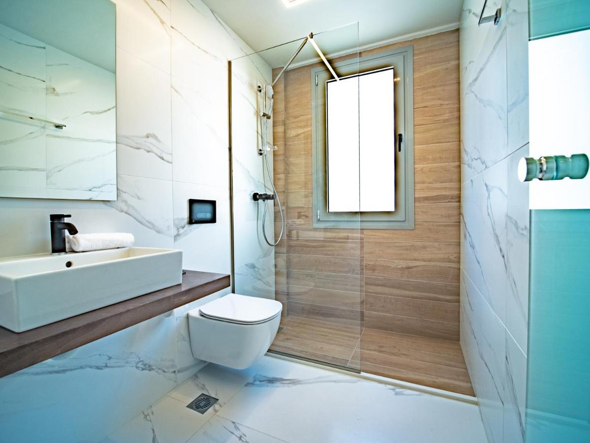 Local Urban Living Aparthotel Volos Buitenkant foto